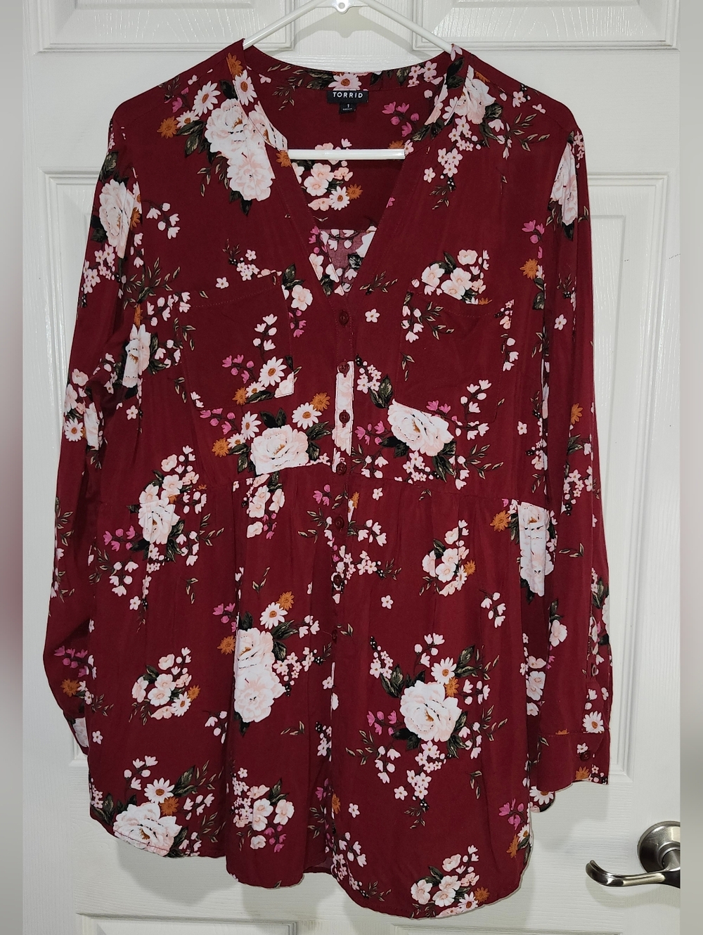 Torrid Emma Babydoll Challis Button-Front Tunic Size 1X Burgundy Floral